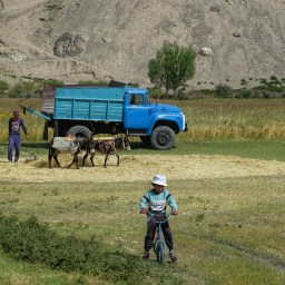 finally cycling through the Wakhan Corridor